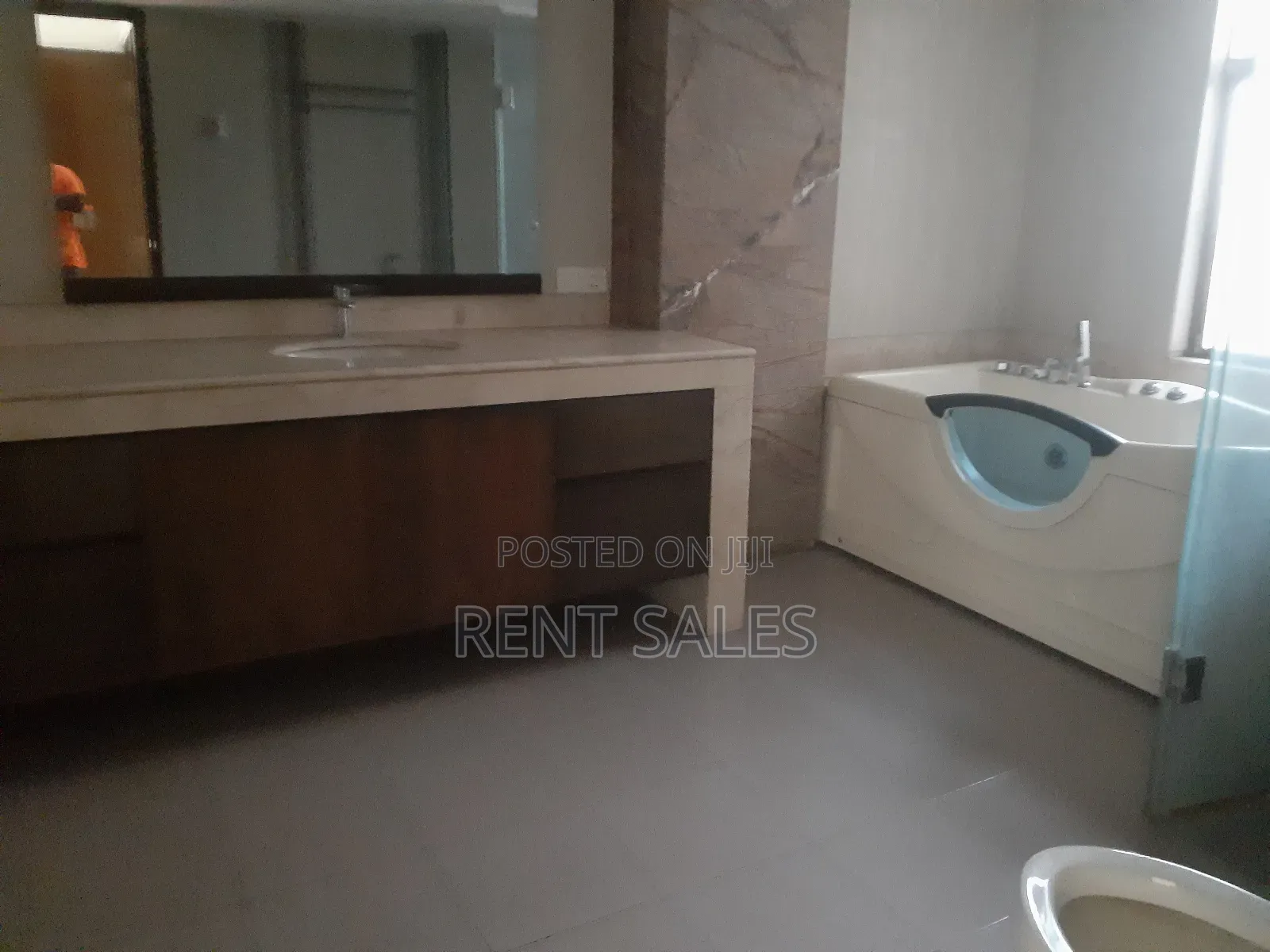 4bdrm Apartment in Gulshan for rent