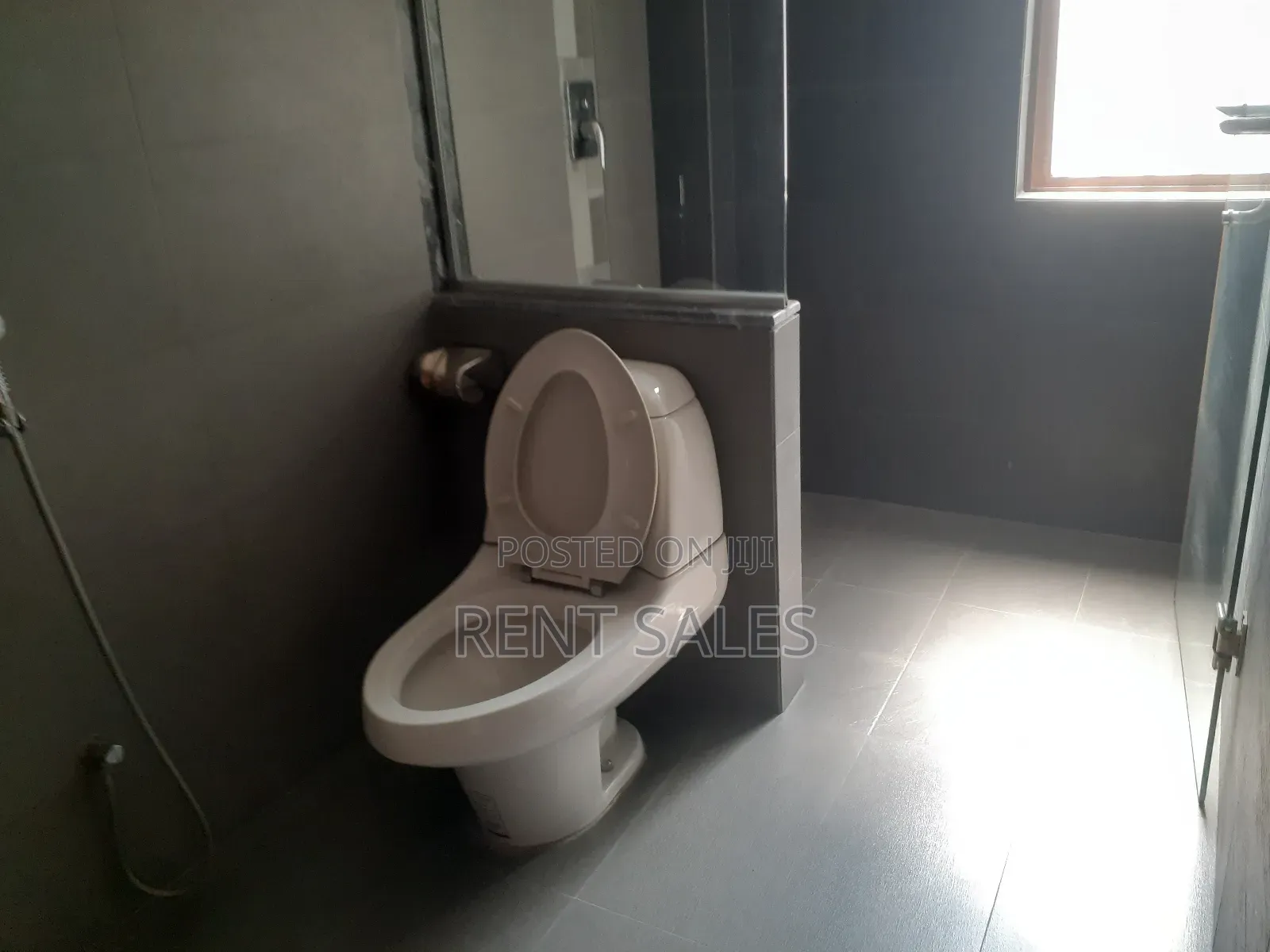 4bdrm Apartment in Gulshan for rent