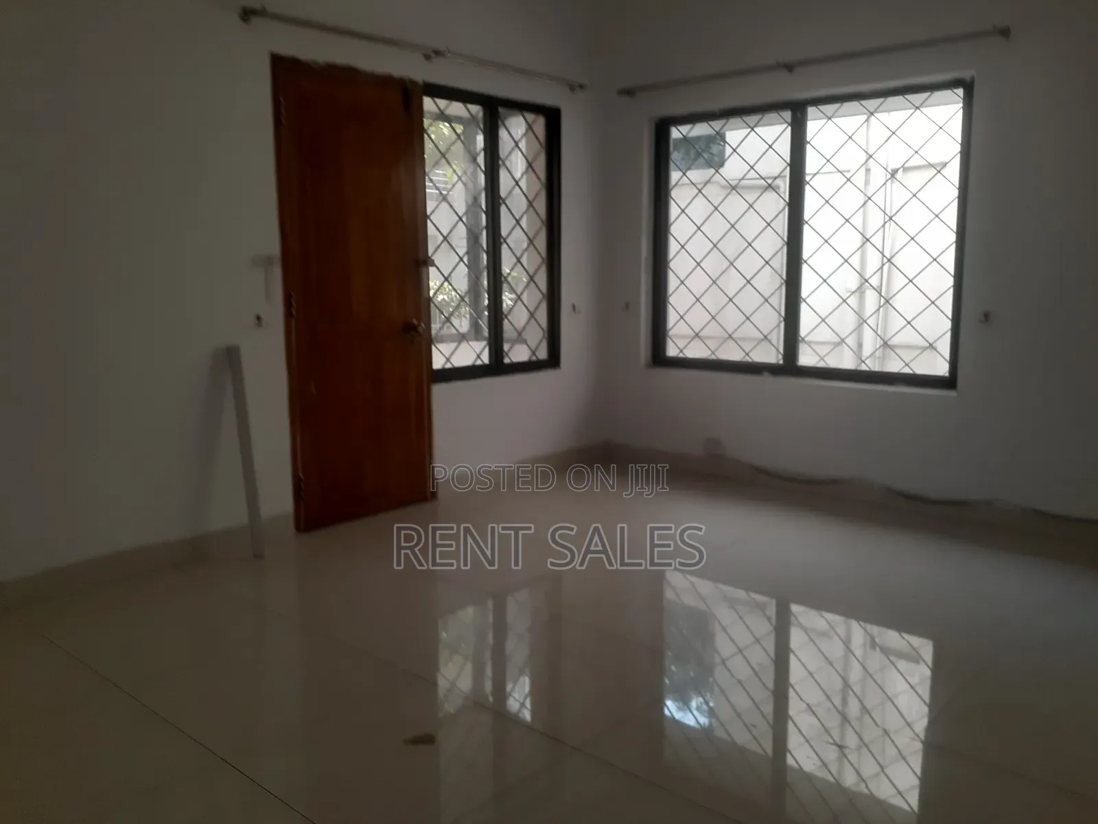 6bdrm Apartment in Gulshan for rent