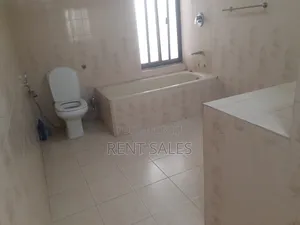 6bdrm Apartment in Gulshan for rent