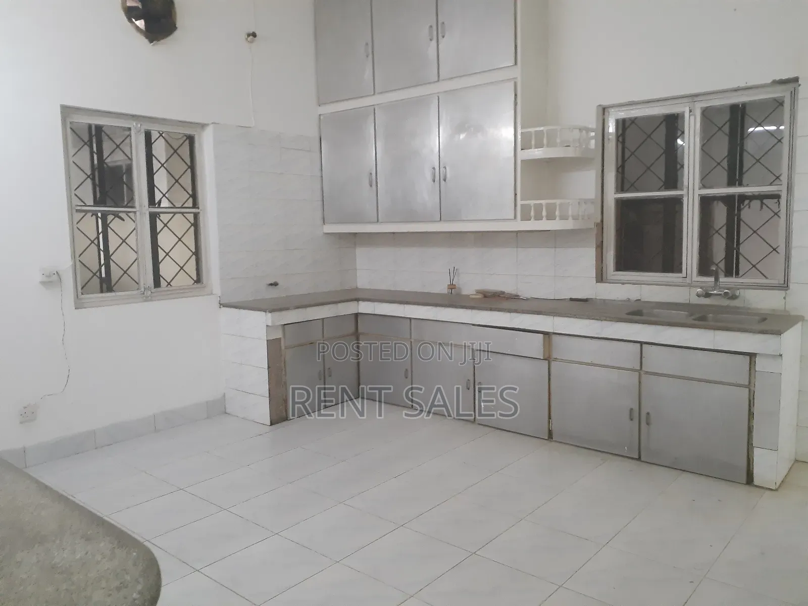 6bdrm Apartment in Gulshan for rent