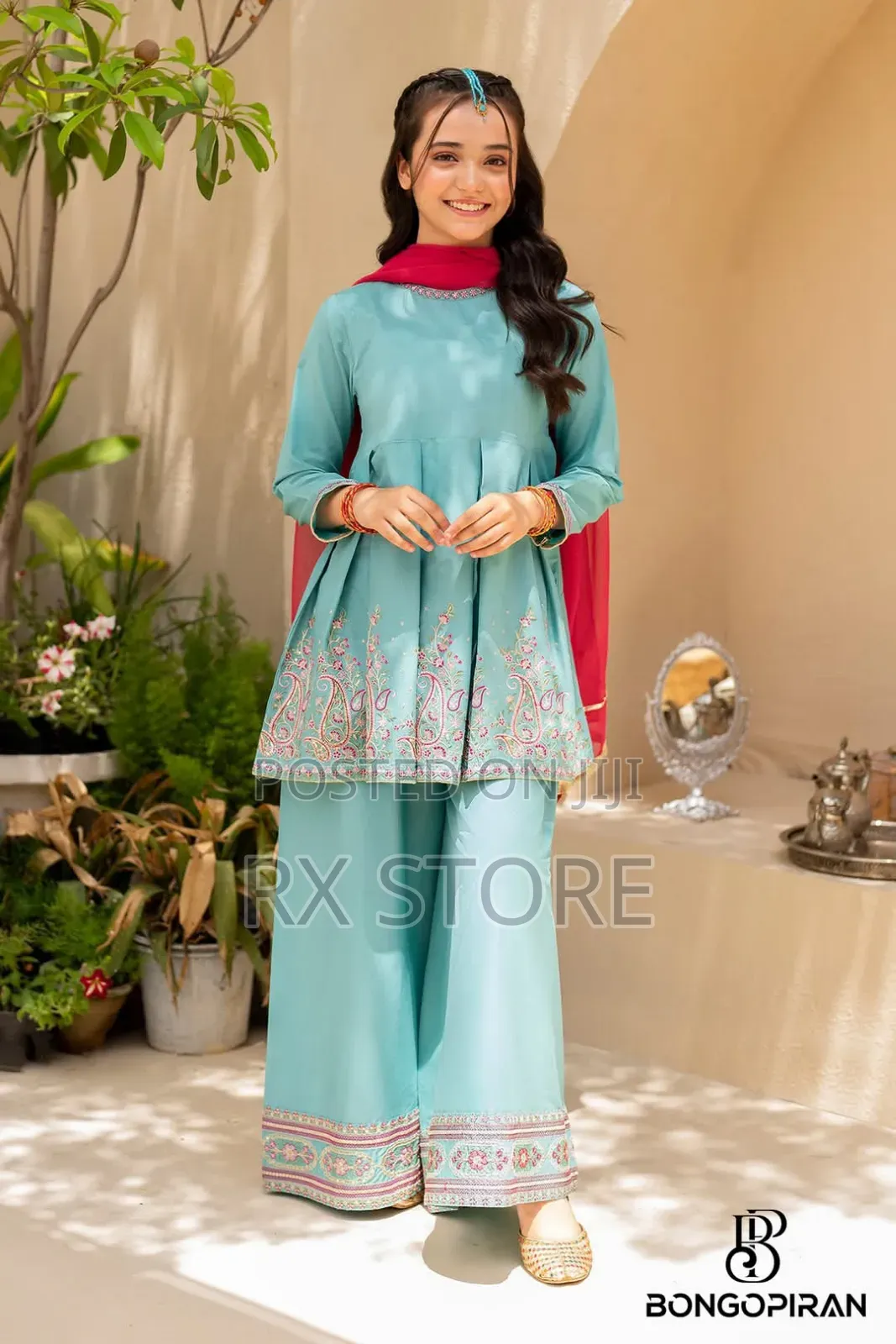 Diamond Georgette Three Piece
