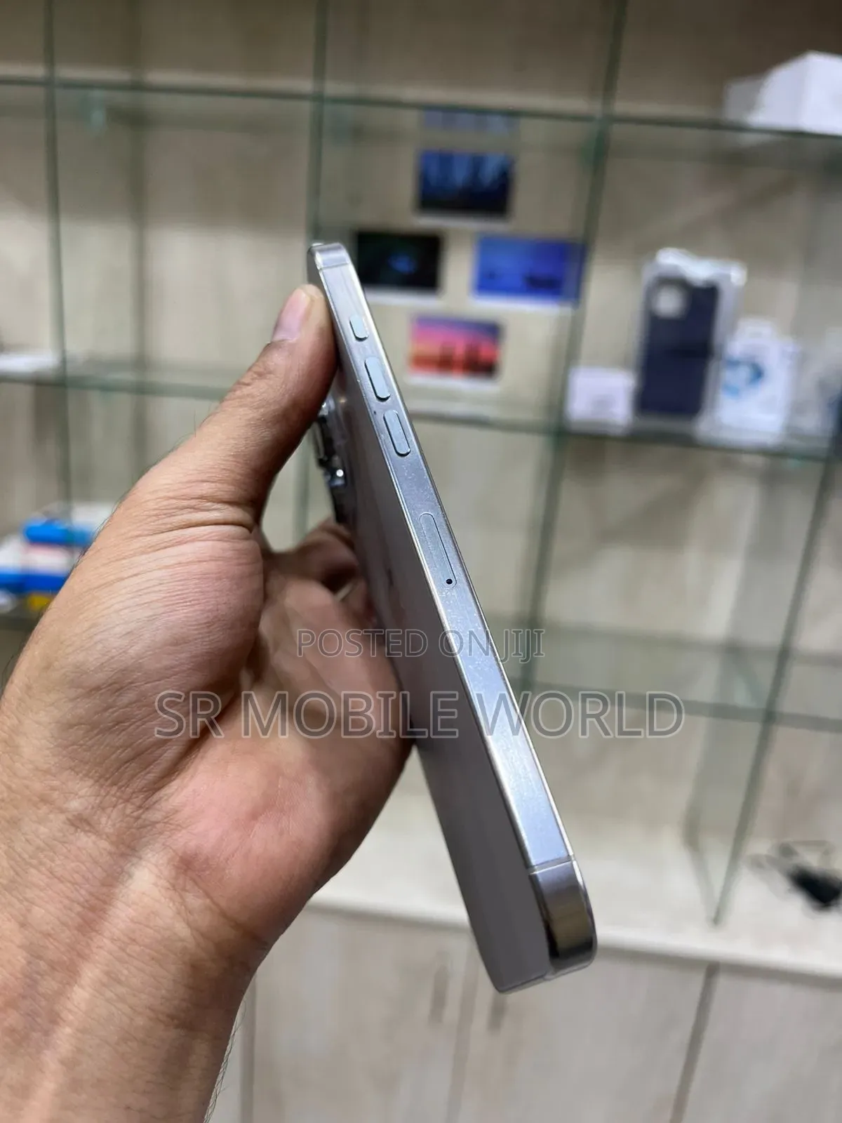 New Apple iPhone 16 Pro Max 256 GB Black