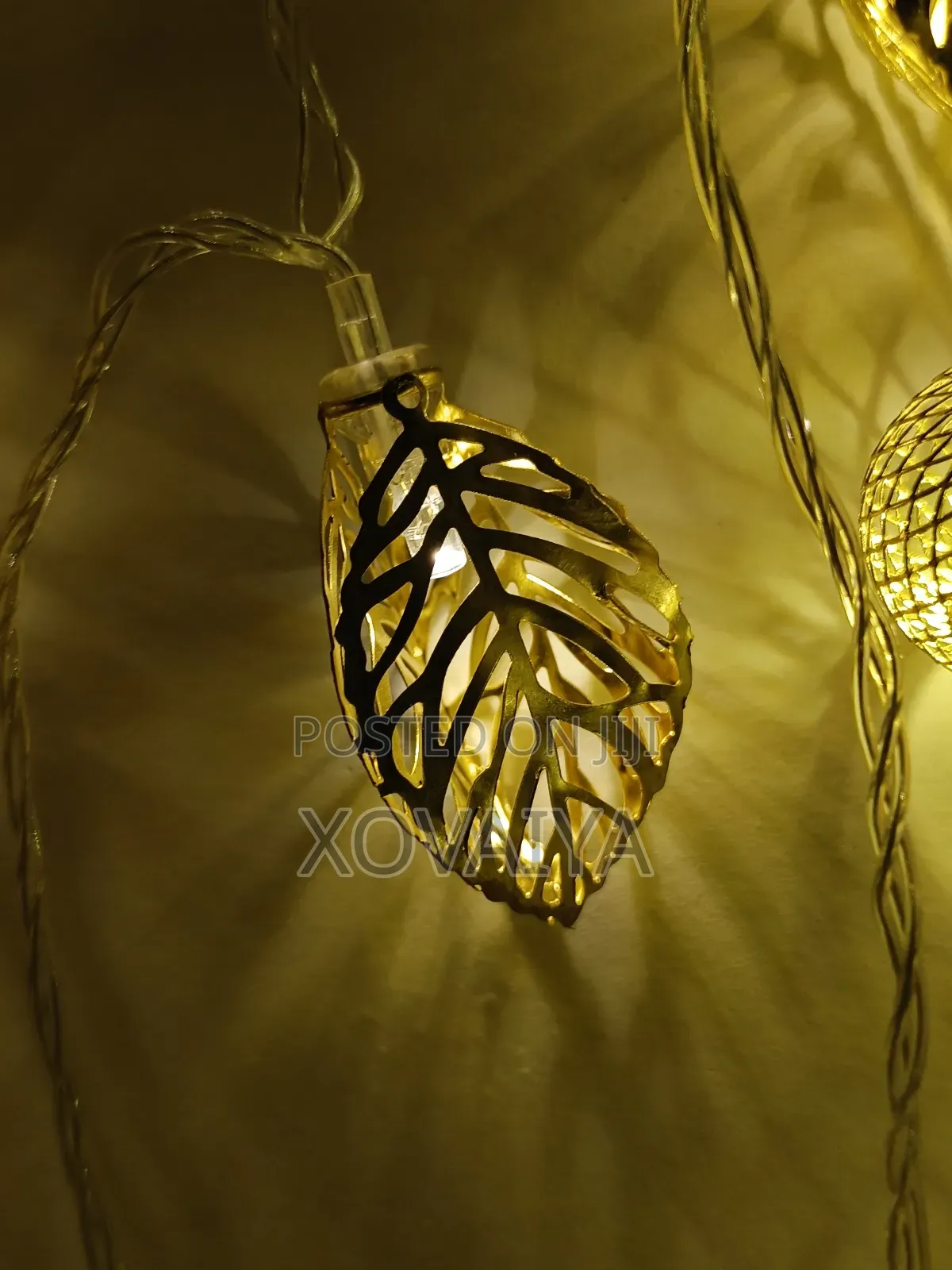 Metal Leaf Home Decors
