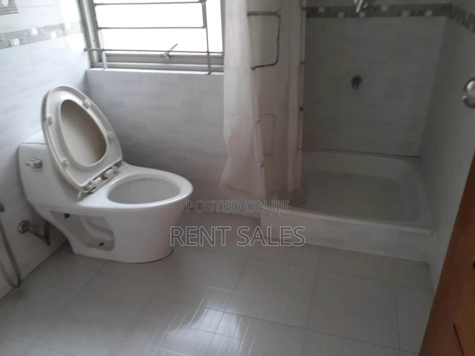 4bdrm Apartment in Gulshan for sale