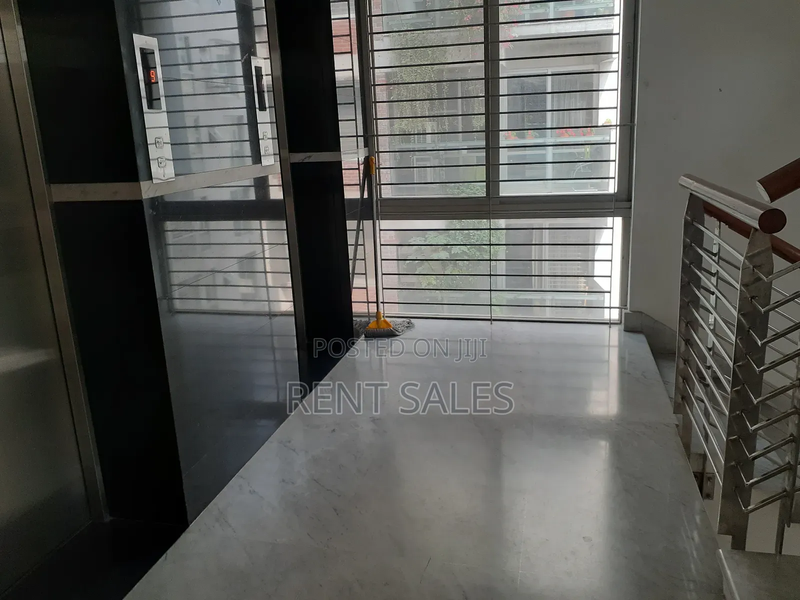 4bdrm Apartment in Gulshan for sale