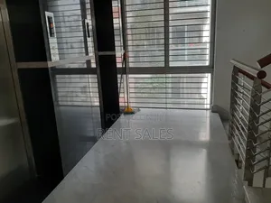 4bdrm Apartment in Gulshan for sale