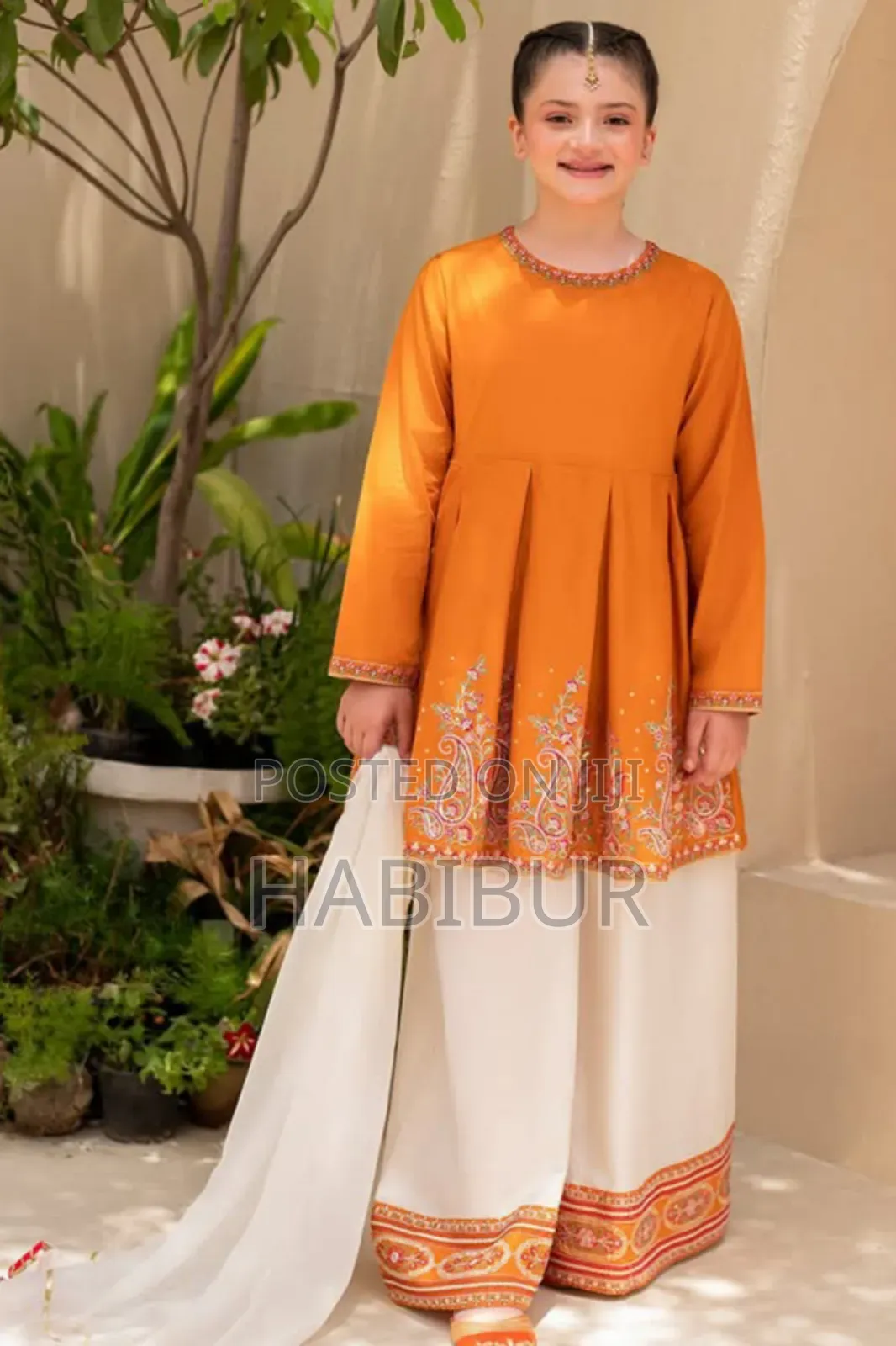 Diamond Georgette Three Piece