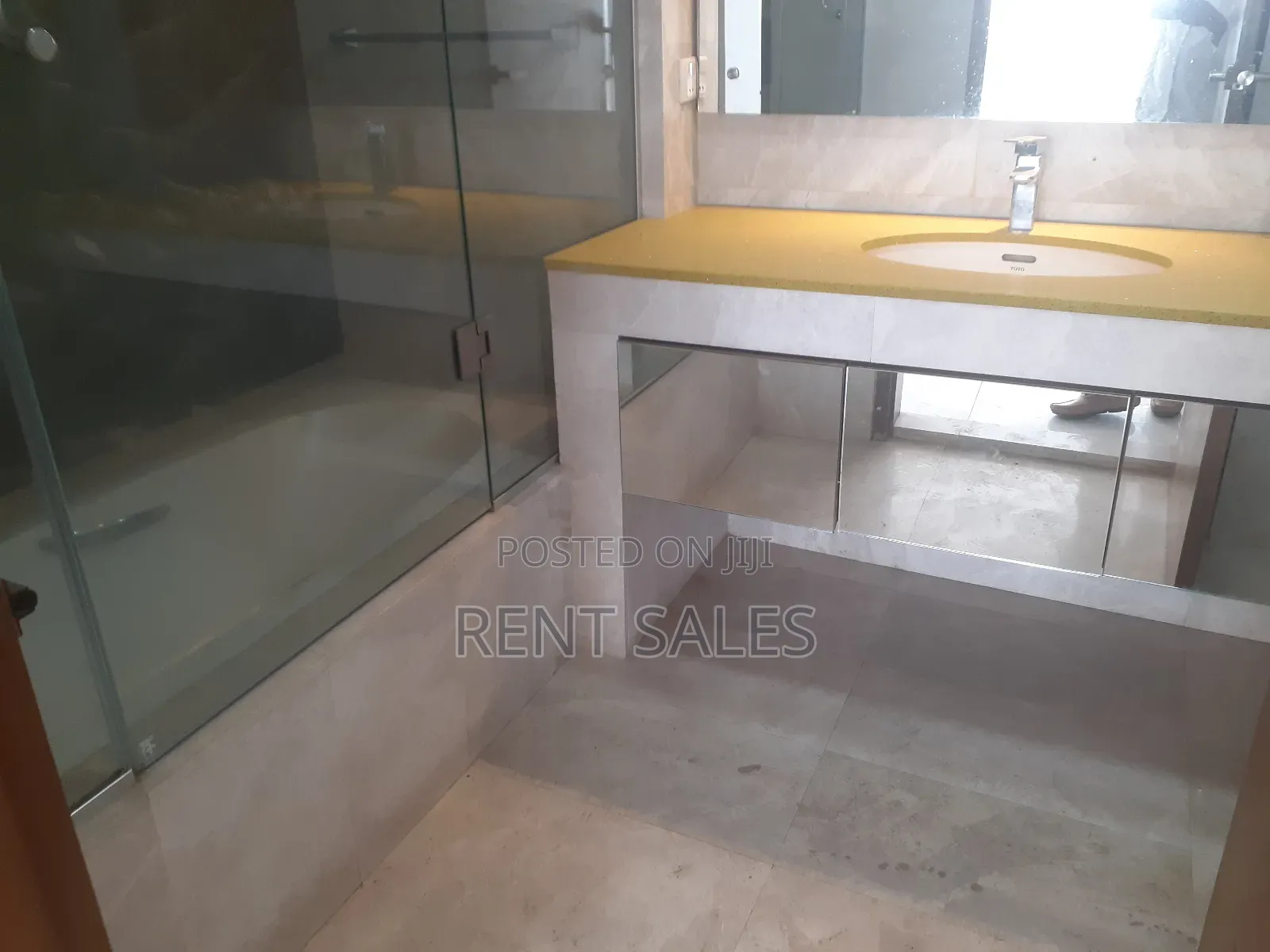 5bdrm Duplex in Gulshan for rent