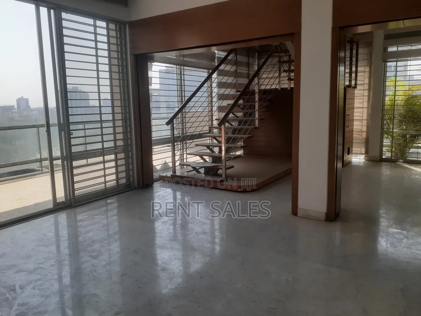 5bdrm Duplex in Gulshan for rent