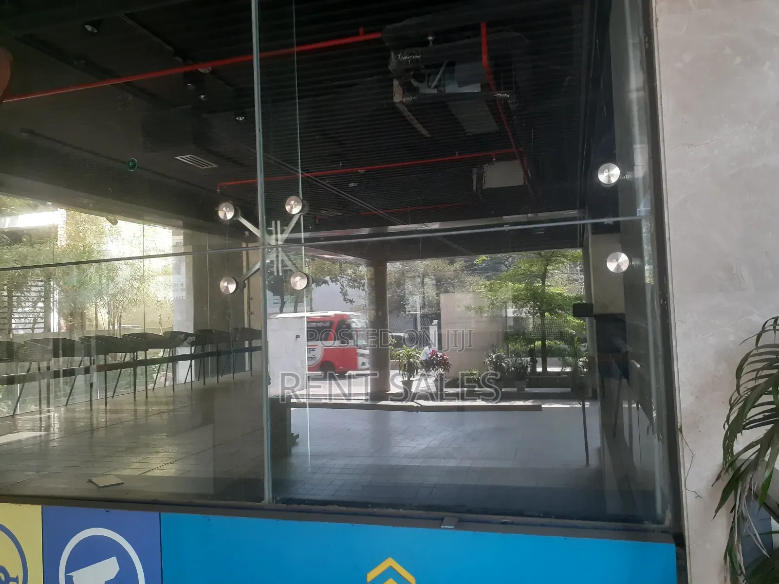 Grand Floor Available for Rent in Gulshan-2