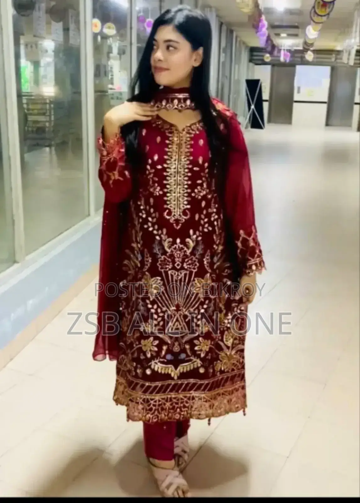Indian White Gold Georgette Kameez