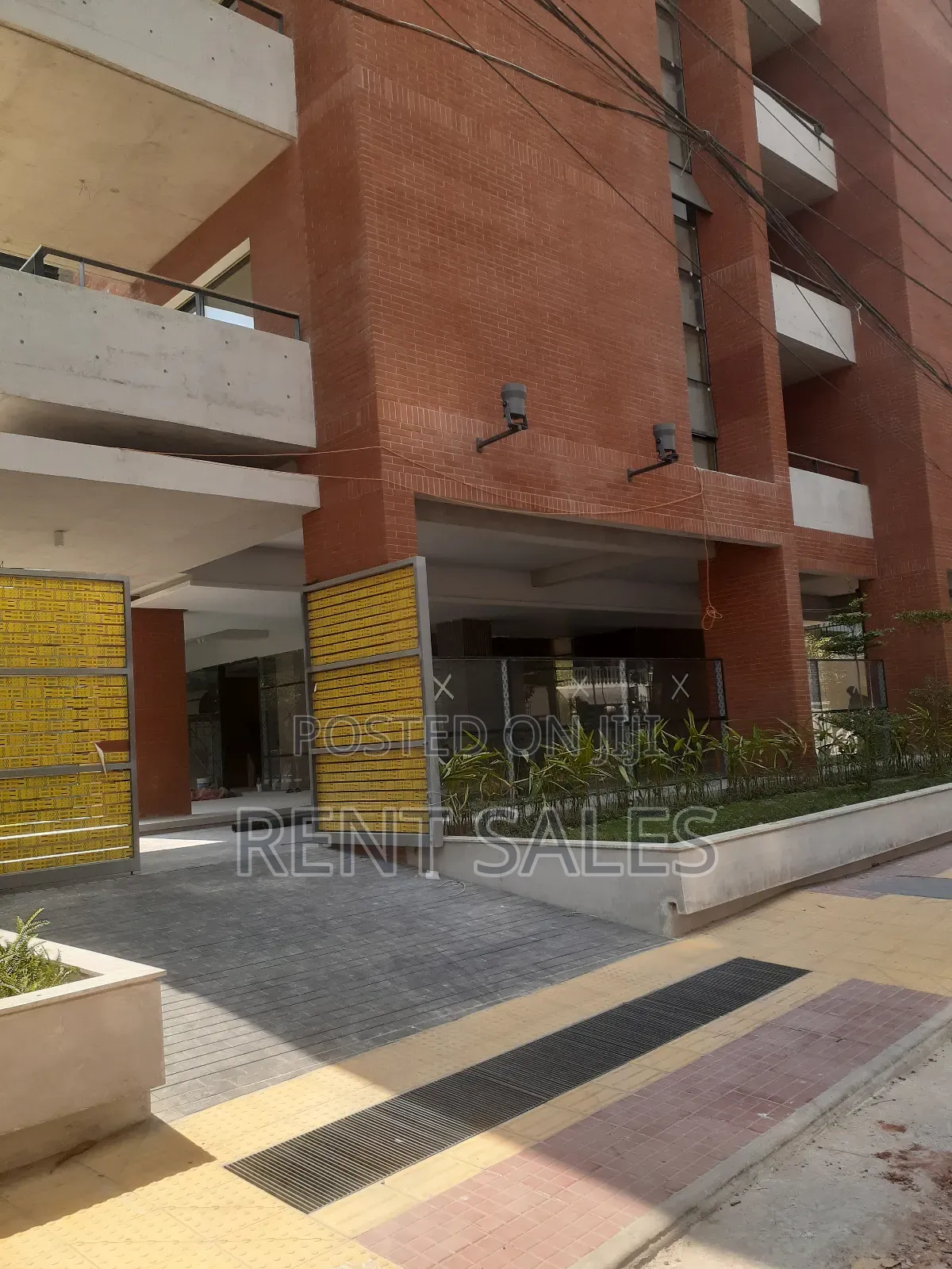 4bdrm Apartment in Gulshan for sale