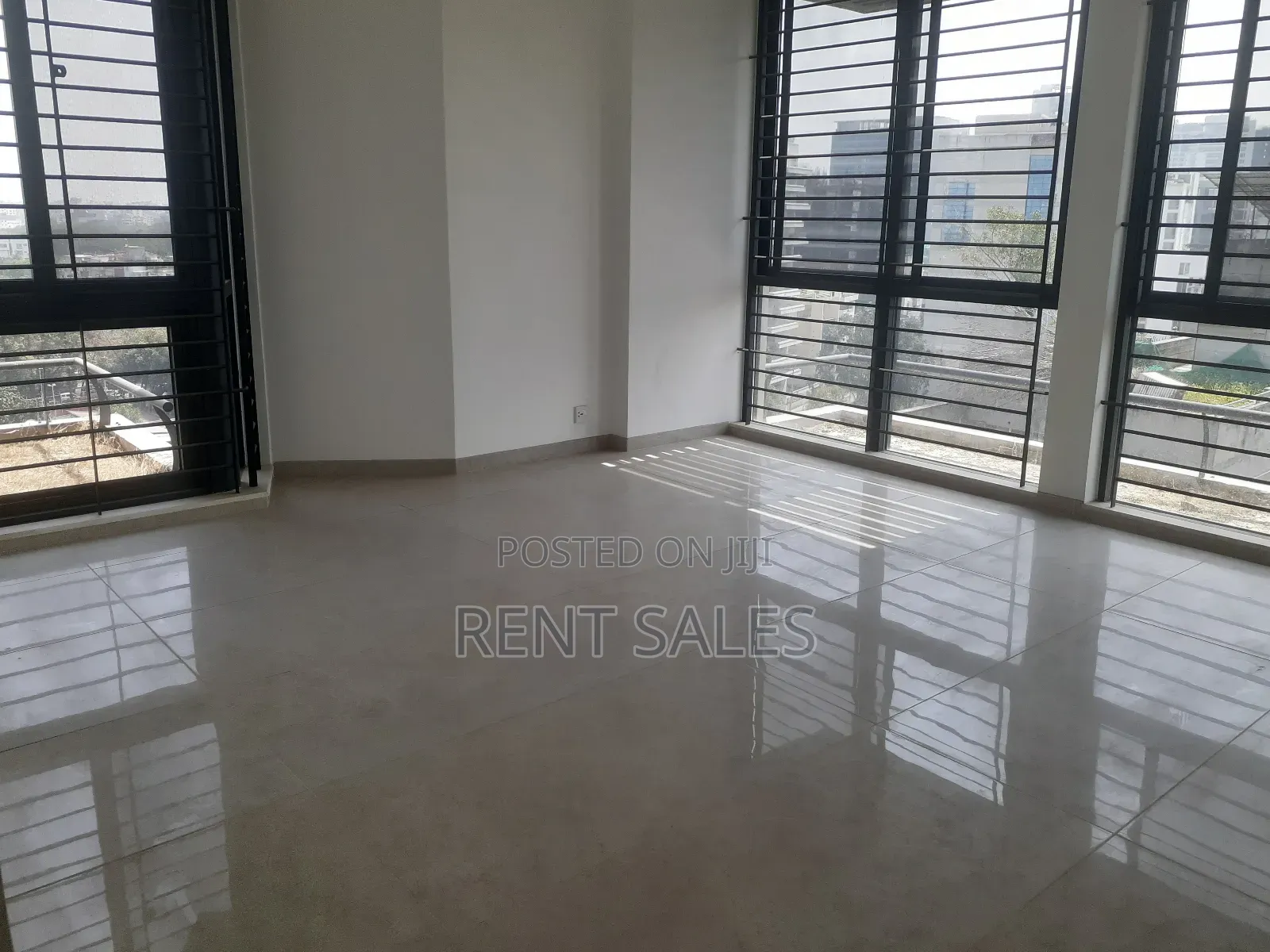 4bdrm Apartment in Gulshan for sale
