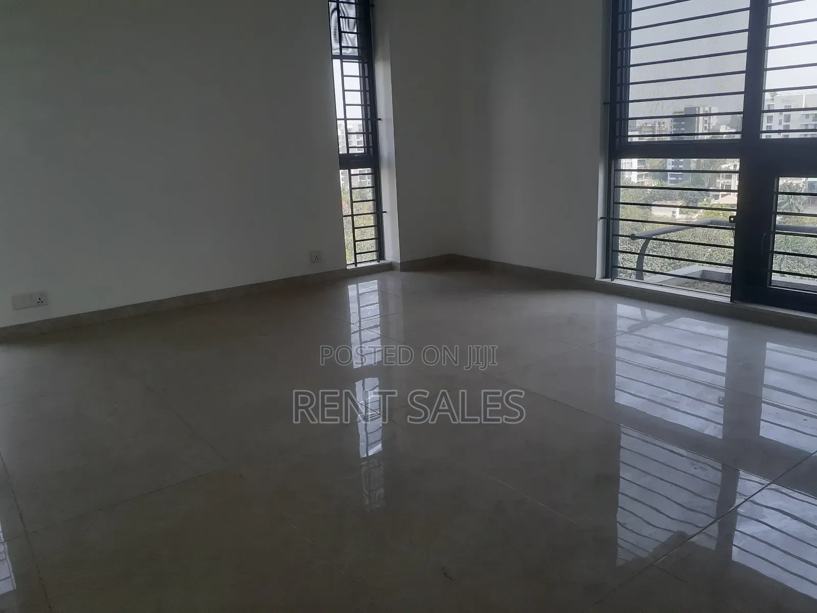 4bdrm Apartment in Gulshan for sale