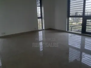 4bdrm Apartment in Gulshan for sale
