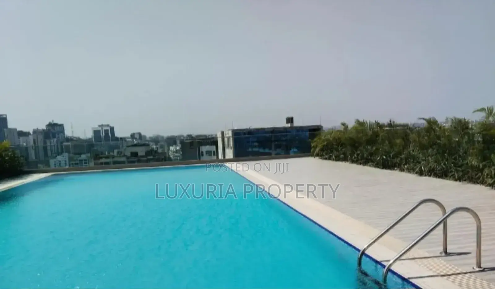 4bdrm Apartment in Semi Furnished for rent