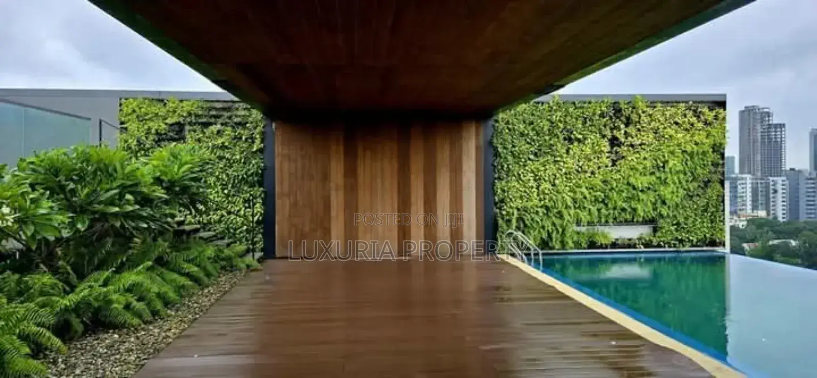 4bdrm Apartment in Semi Furnished for rent