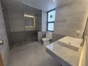 4bdrm Apartment in Semi Furnished for rent