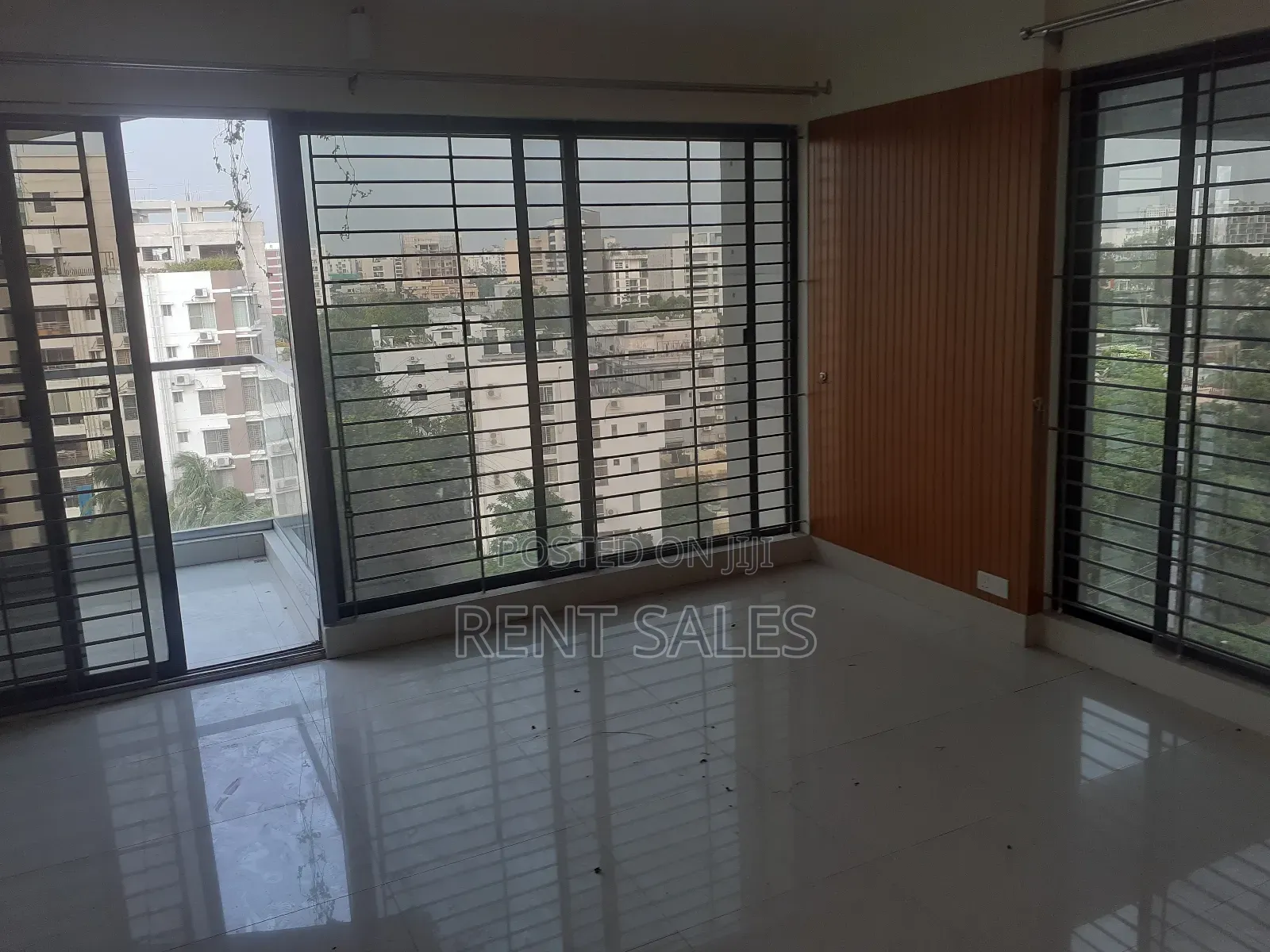 5bdrm Apartment in Gulshan for sale