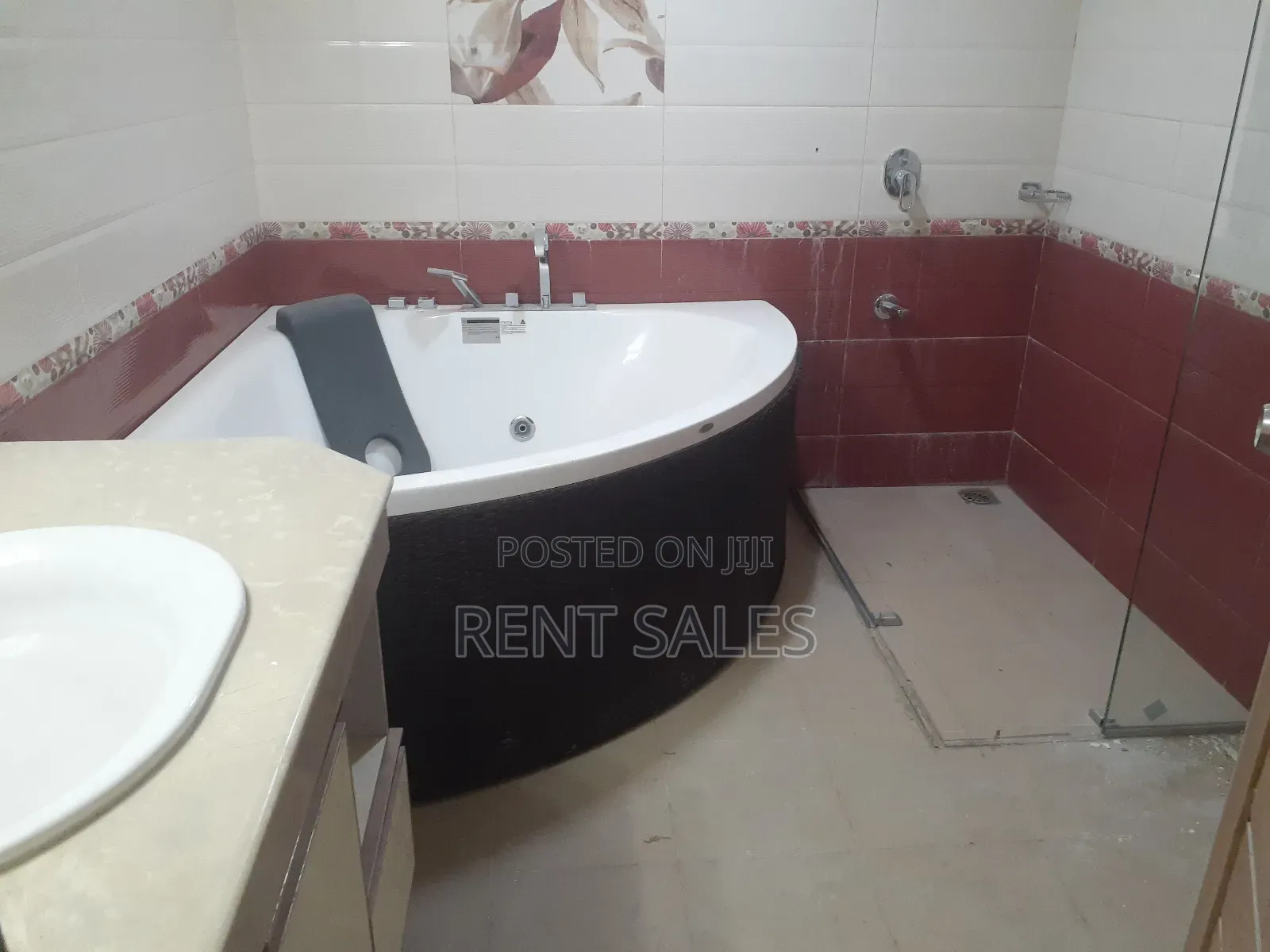 5bdrm Apartment in Gulshan for sale