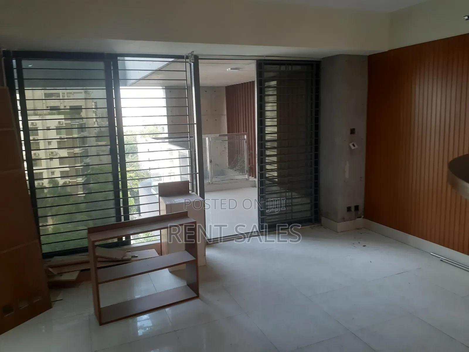 5bdrm Apartment in Gulshan for sale
