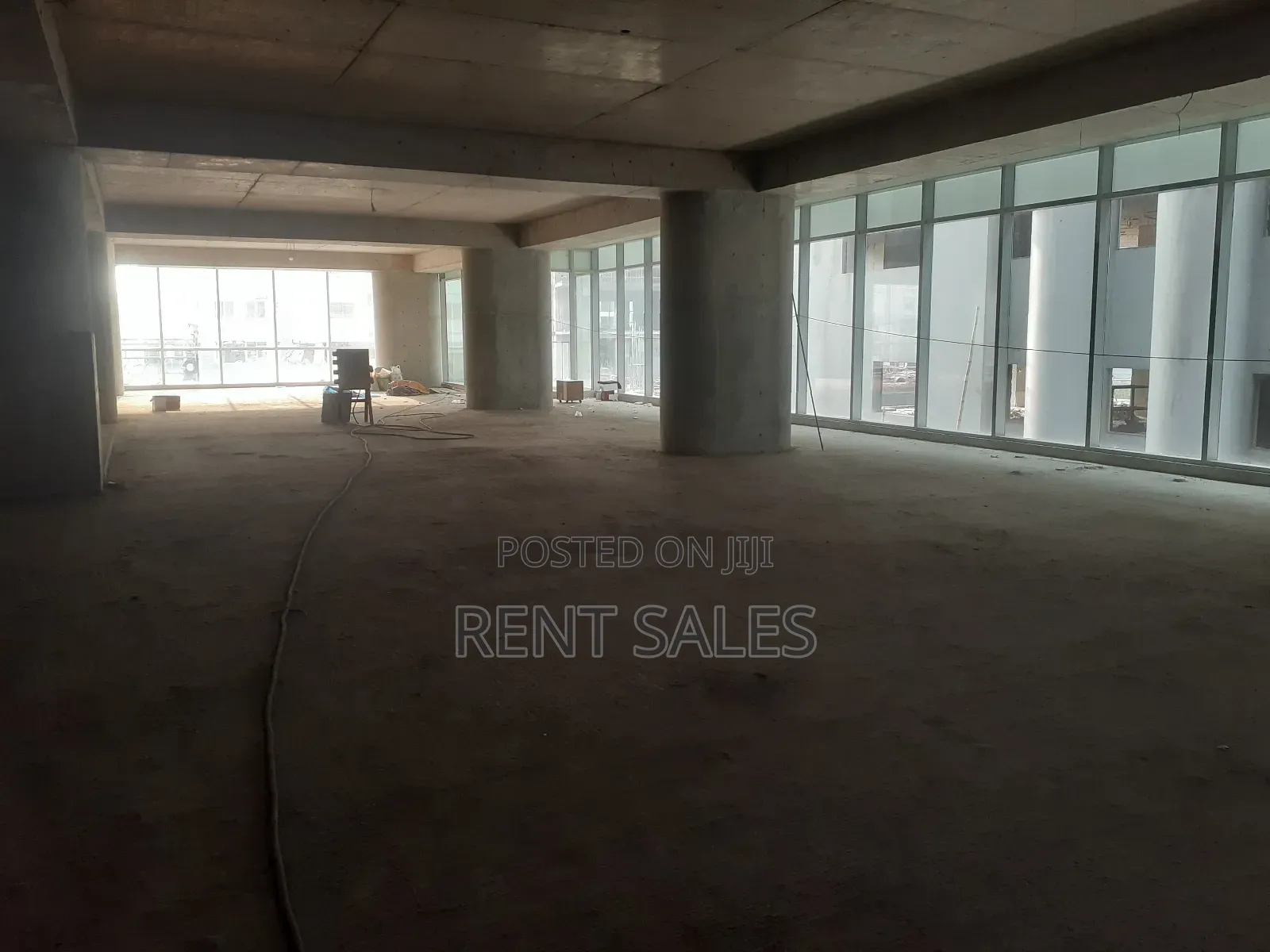 Commercial 8500 SQFT 4 Parking for Rent in Gulshan-2