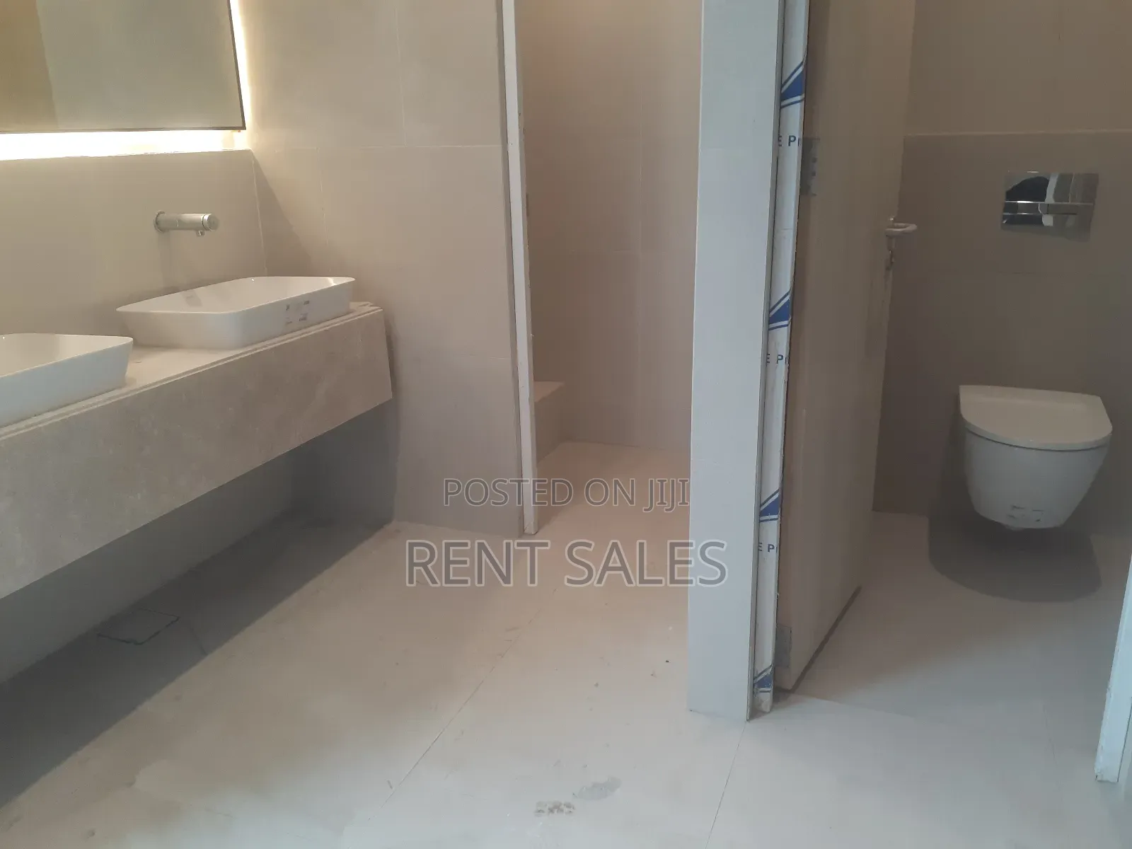 Commercial 8500 SQFT 4 Parking for Rent in Gulshan-2