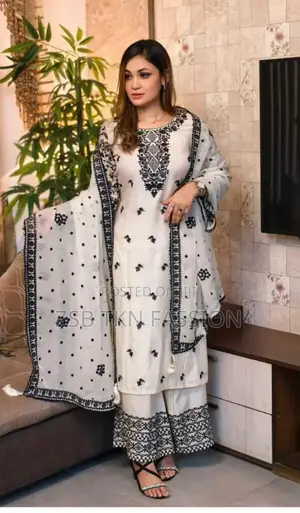 Photo - Unstitch Three Piece Suti