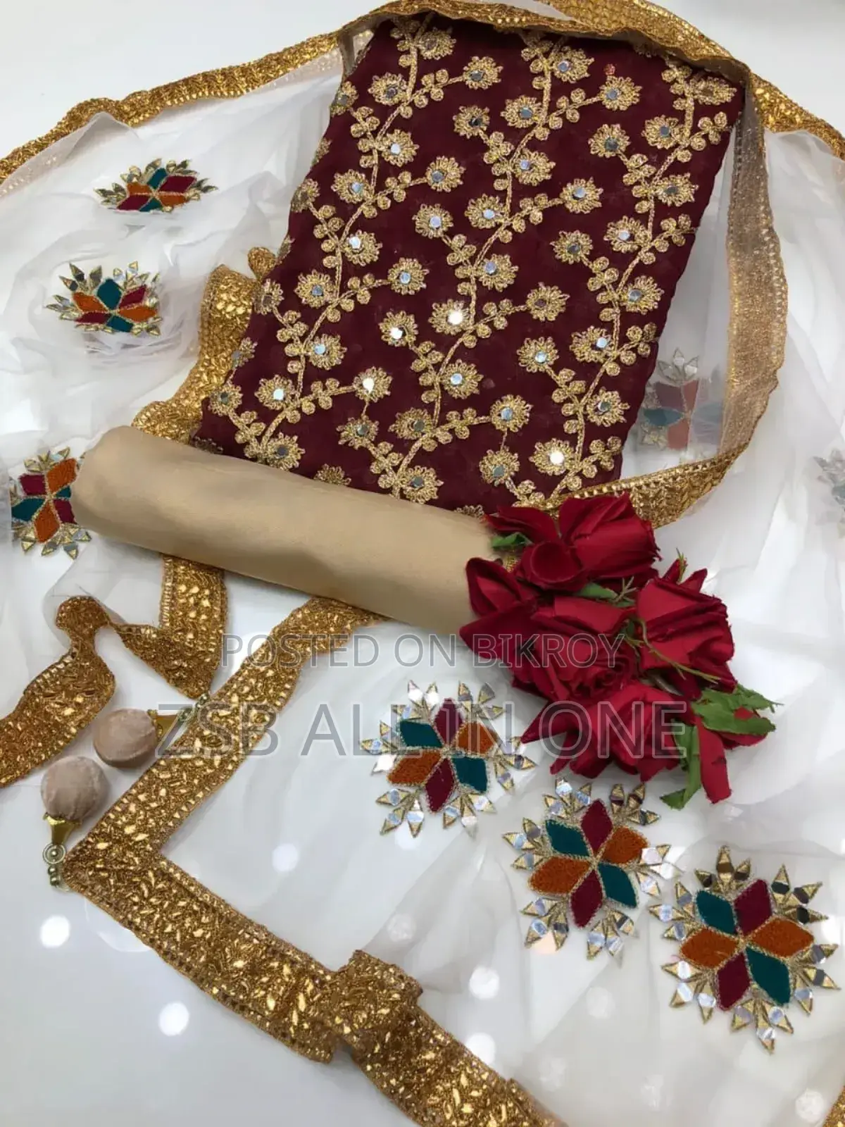 সেমী স্টিচড জর্জেট এমব্রয়ডারি থ্রী পিস