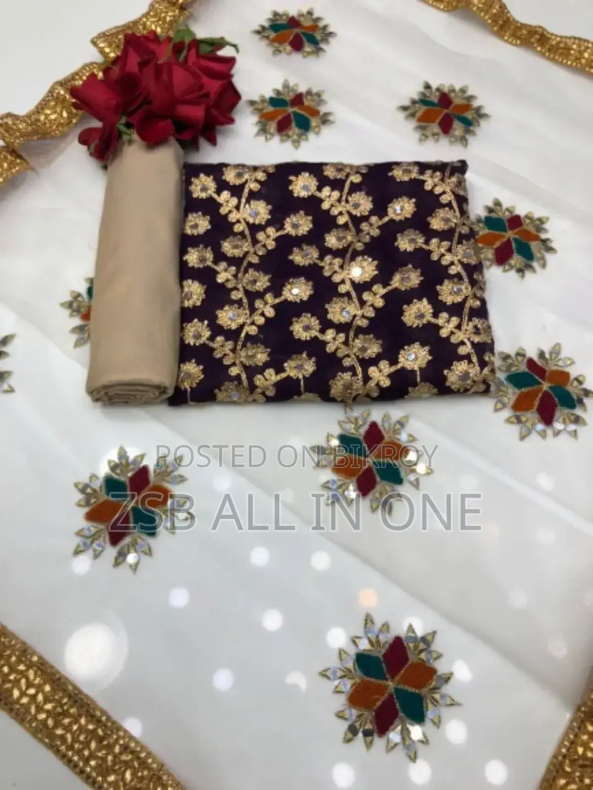 সেমী স্টিচড জর্জেট এমব্রয়ডারি থ্রী পিস