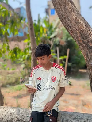 Photo - Aero Kick Liverpool Jersey