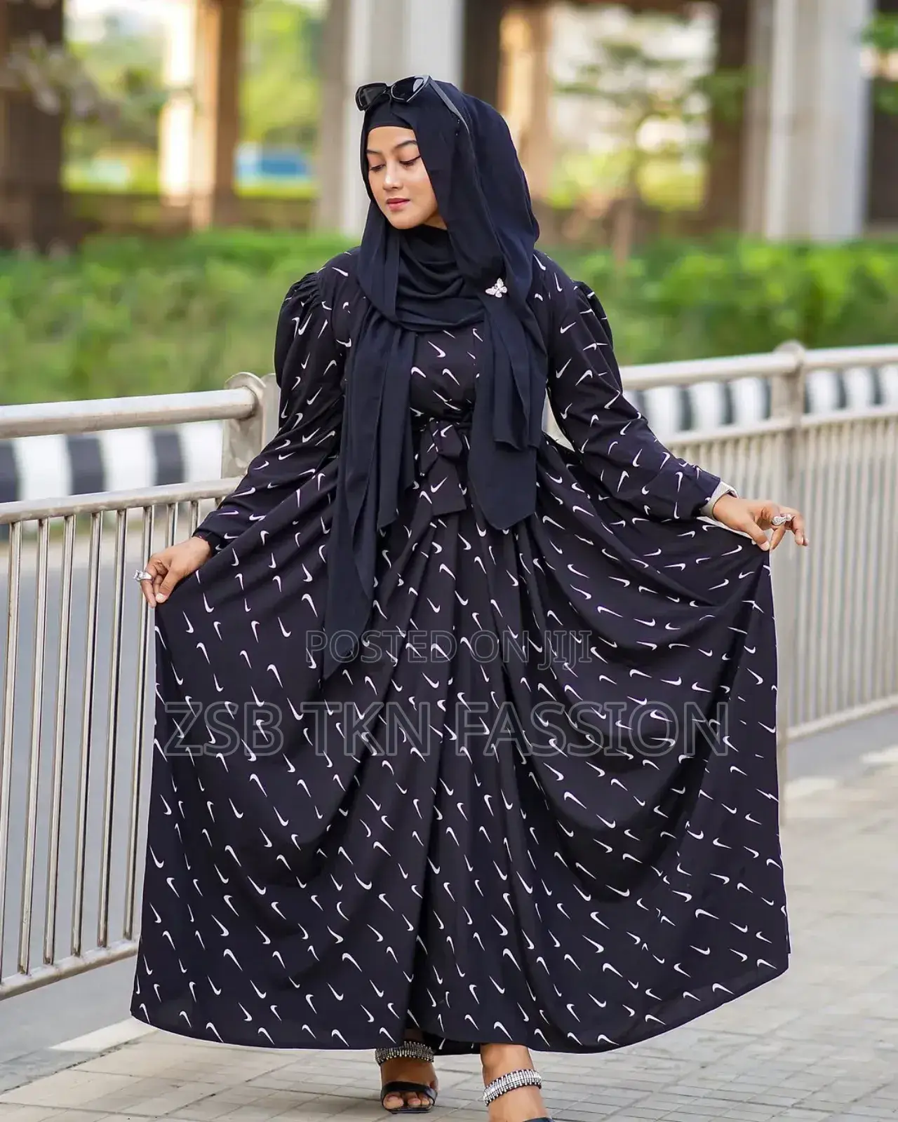 Body -Free Digital Print Borka