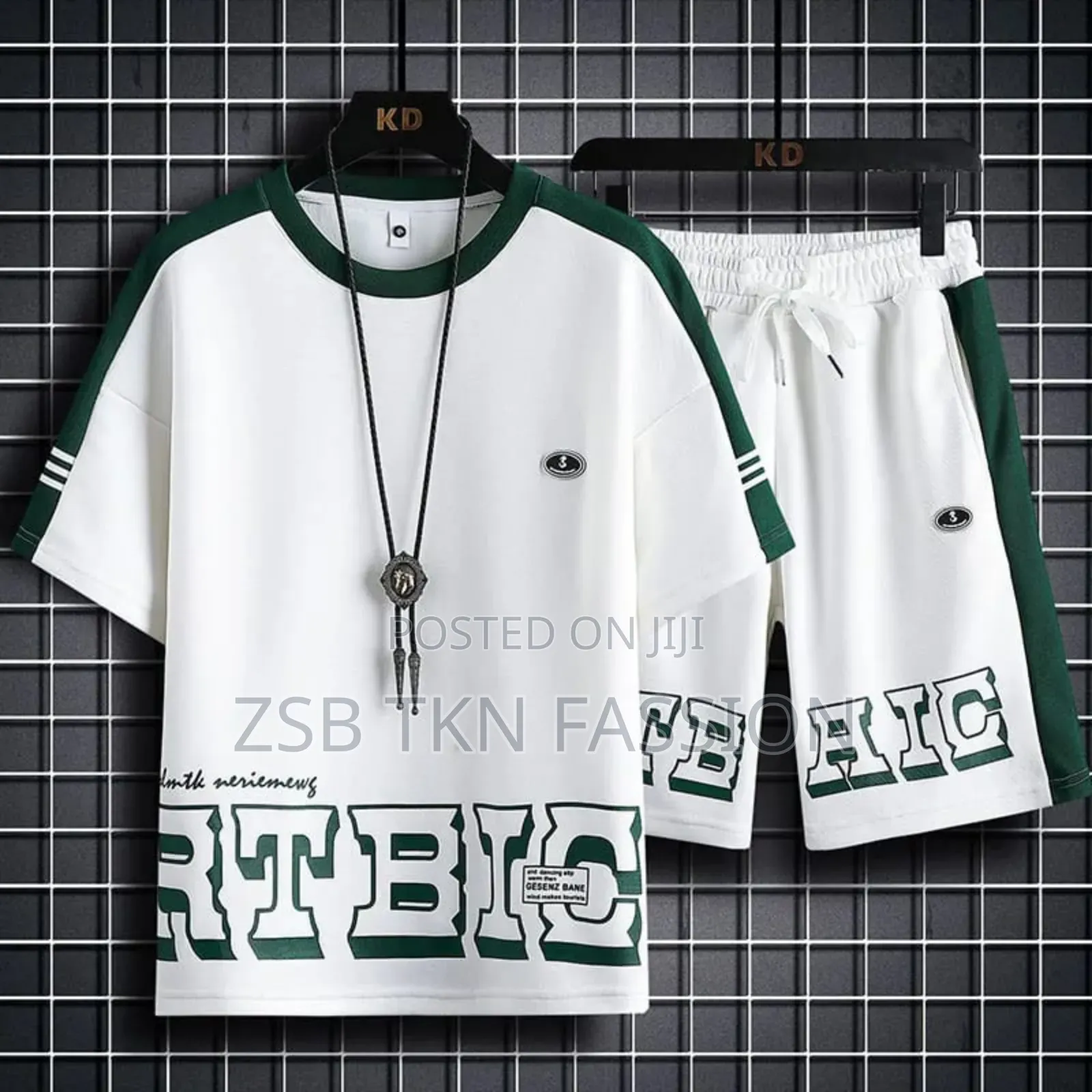 Combo T-Shirt Pant Not Provide Chain With It.