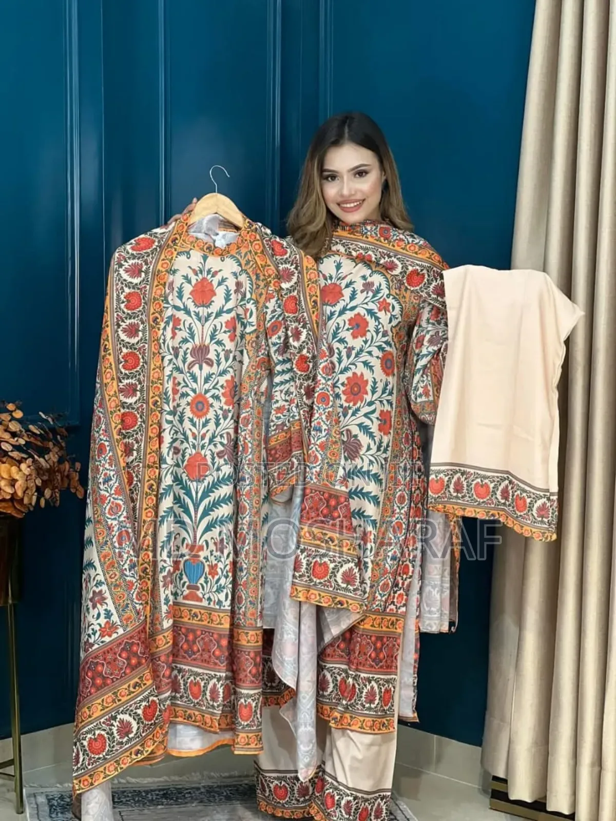 Digital Print Three Piece
Fabrics:
Kamij: Dubai