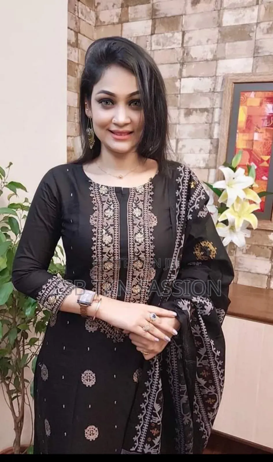 Unstiz Afsan Screen Print Three-Piece