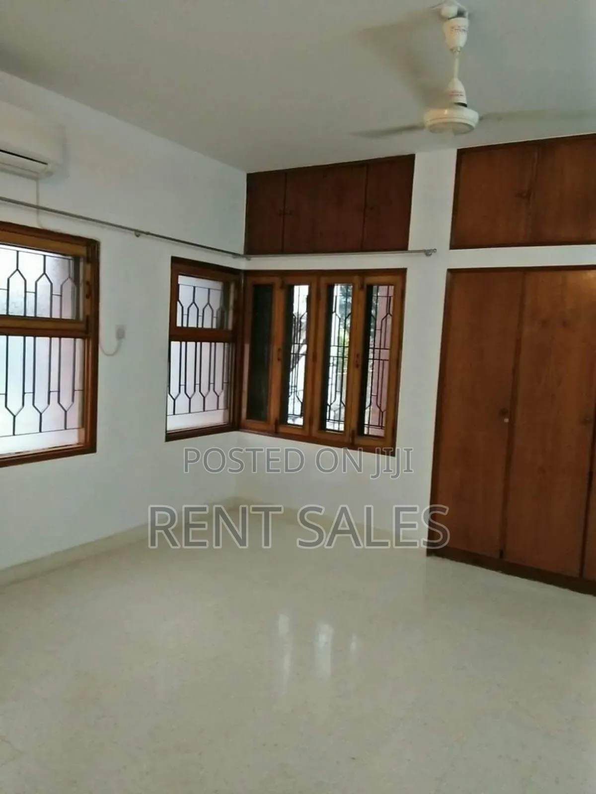 4bdrm Duplex in Baridhara for sale