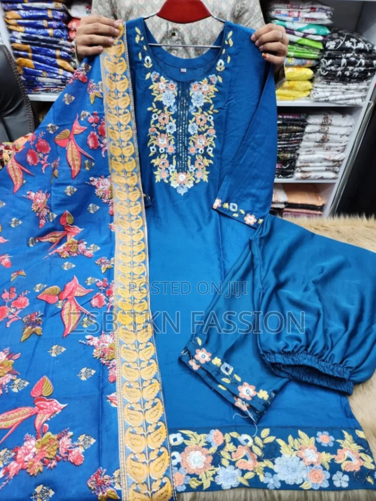 Vip Linen Cloth on the Floor