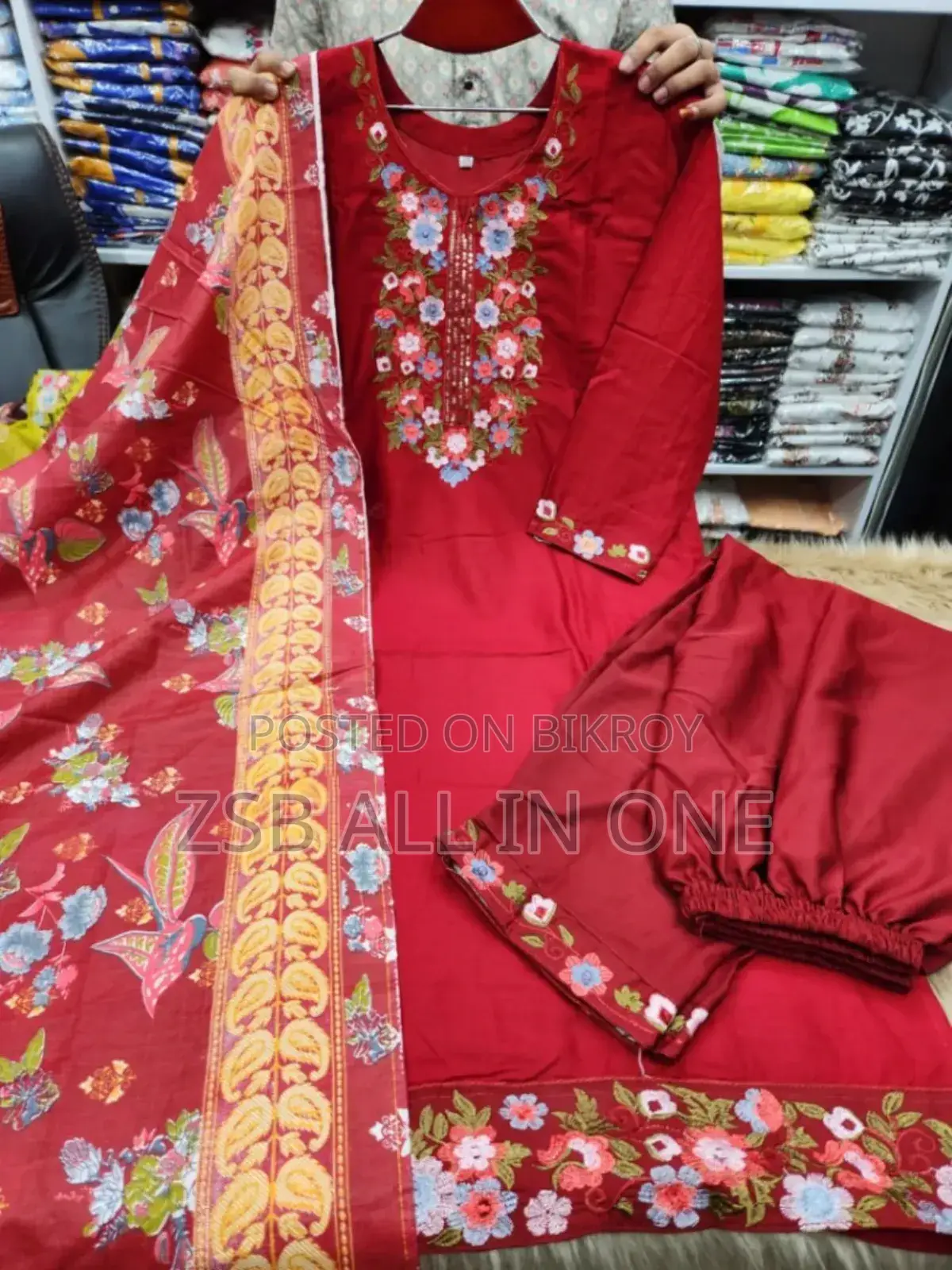 Vip Linen Cloth on the Floor