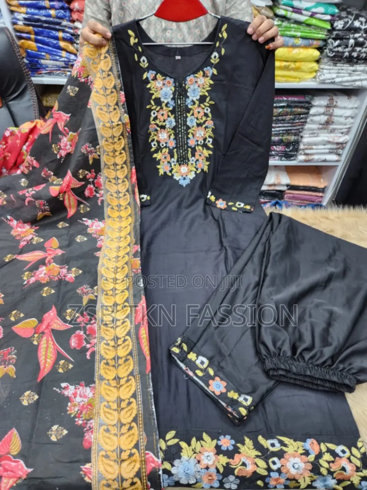 Vip Linen Cloth on the Floor