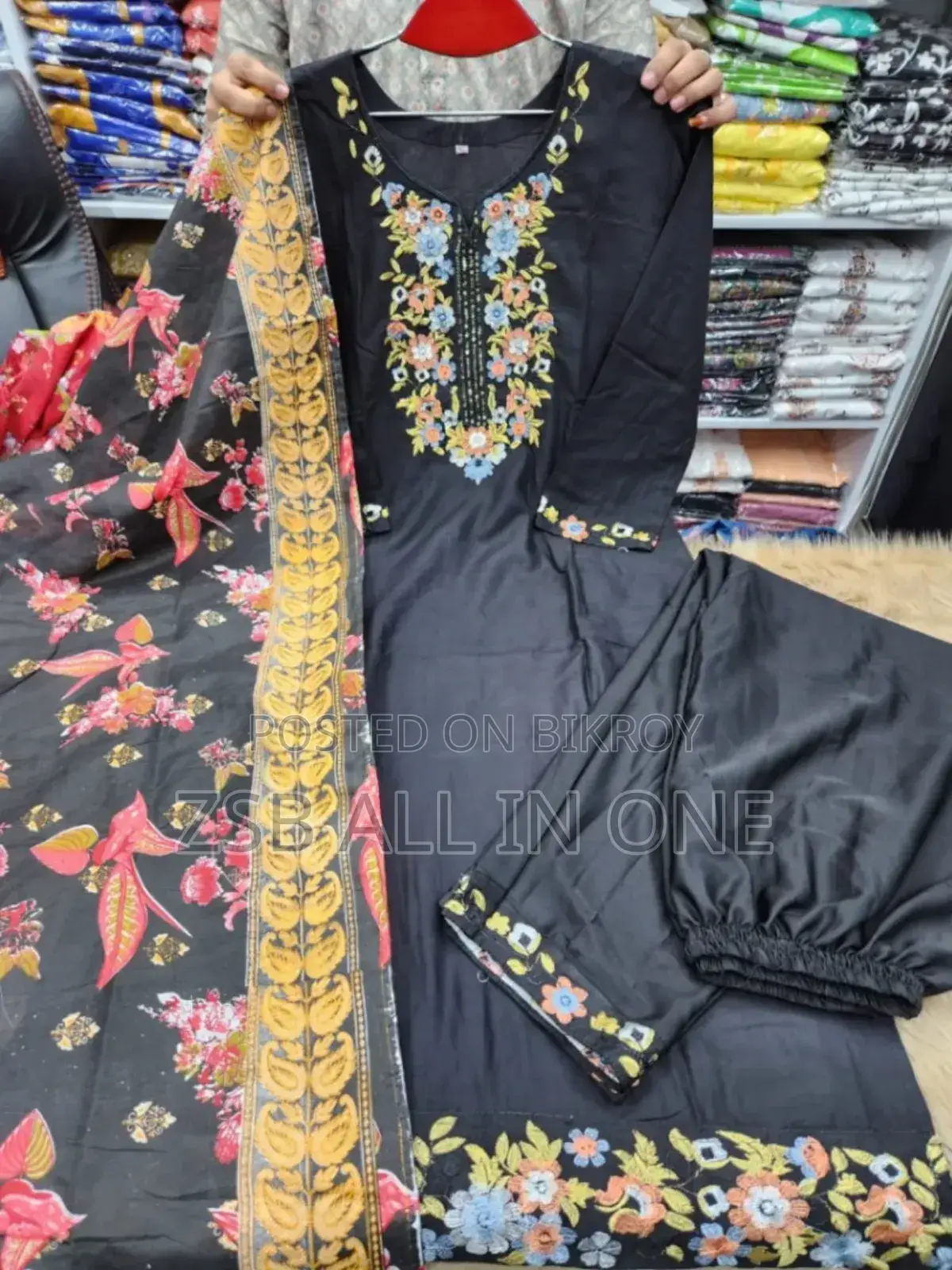 Vip Linen Cloth on the Floor