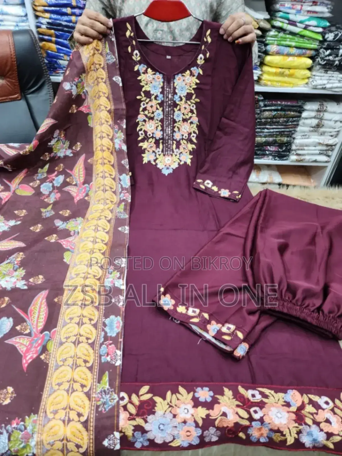 Vip Linen Cloth on the Floor