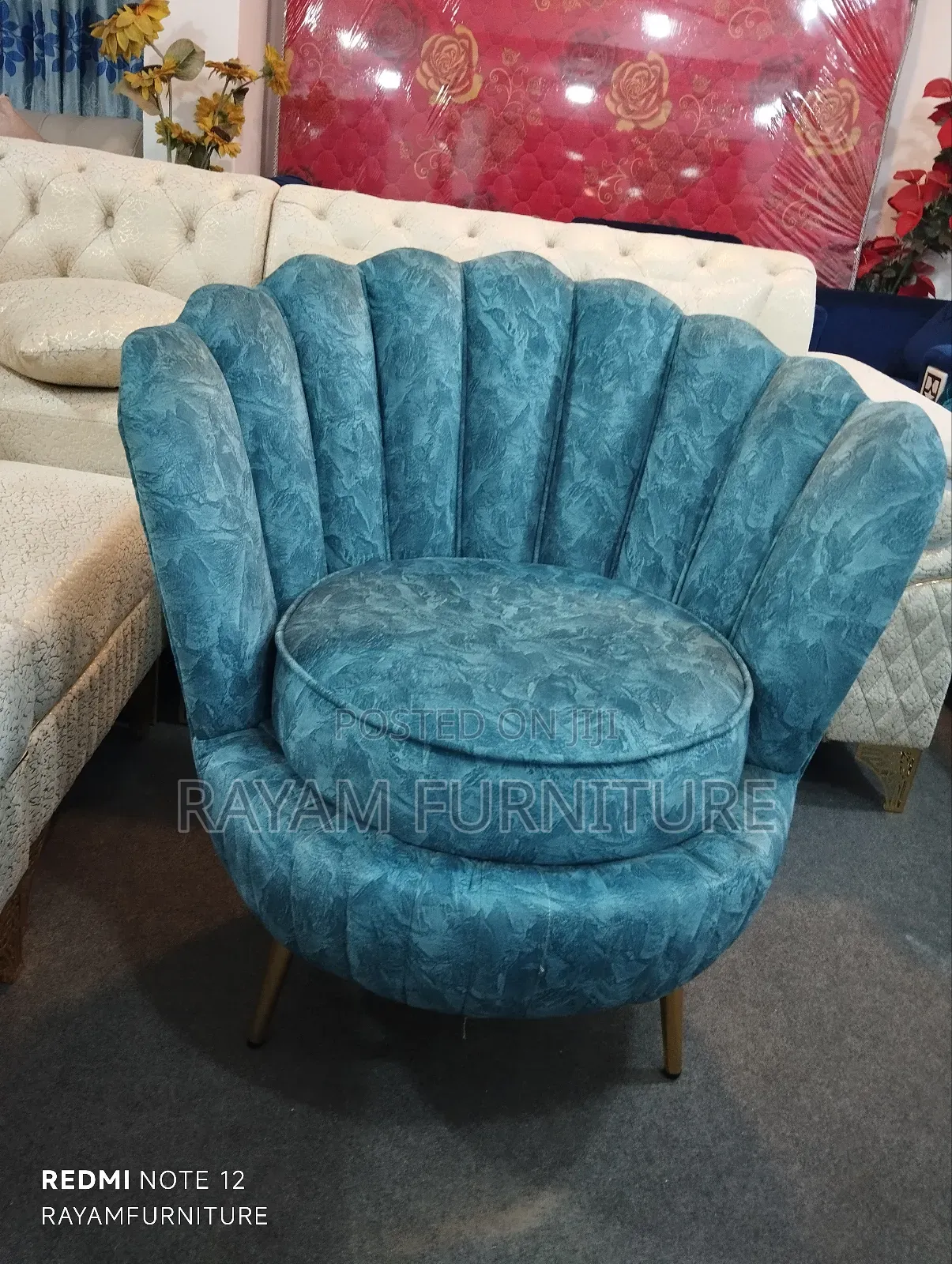 Tulip Model Single Seat Sofa