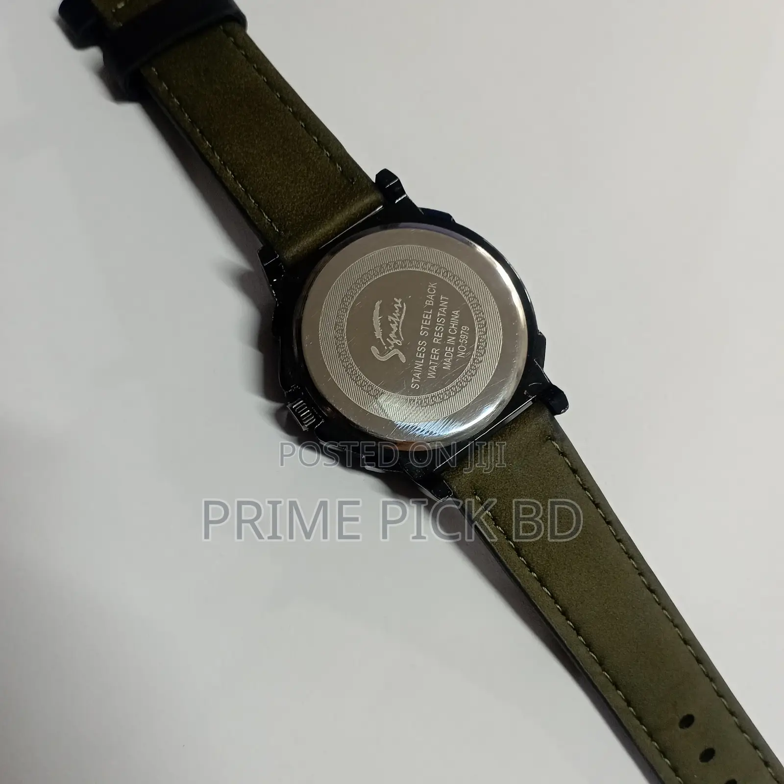 Signature Trendy Men's Watch – Stylish Durable!