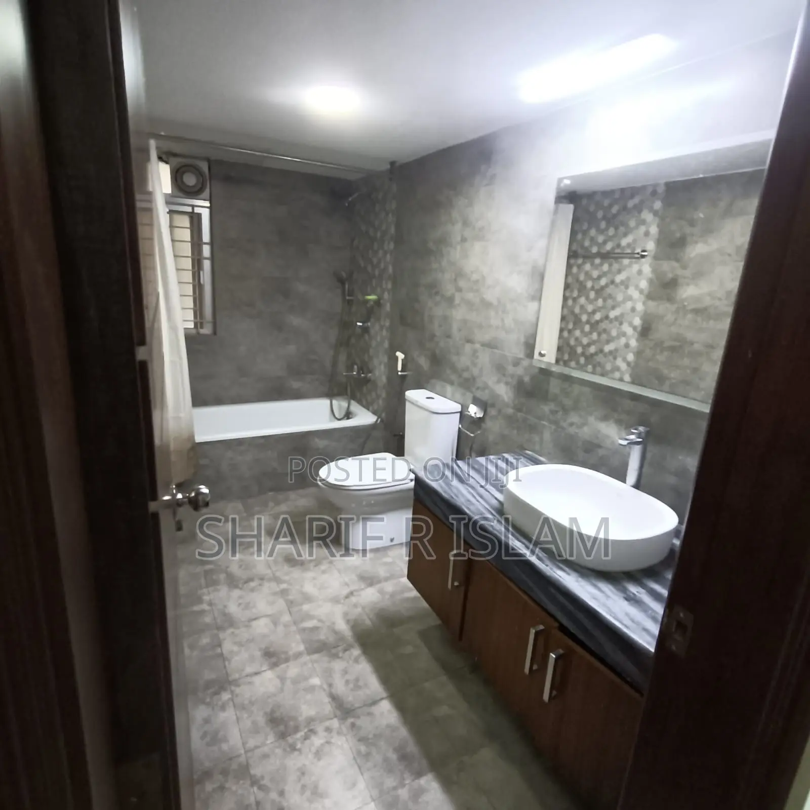 Furnished 3bdrm Apartment in Cymbidium, Gulshan for rent