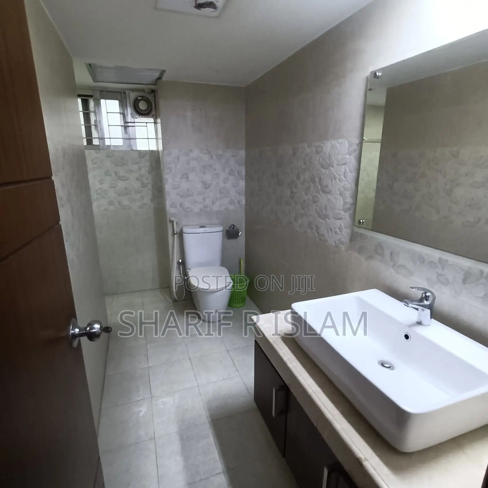 Furnished 3bdrm Apartment in Cymbidium, Gulshan for rent