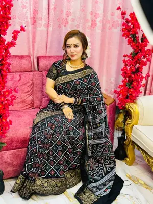 ধুপিয়ান সিল্ক শাড়ী সাথে ব্লাউজ পিস