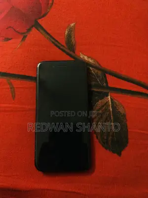 Apple iPhone 7 32 GB Black