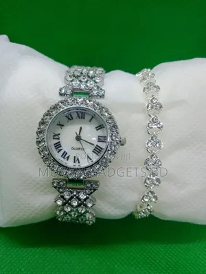 Ladies Premium Watch With Bracelet