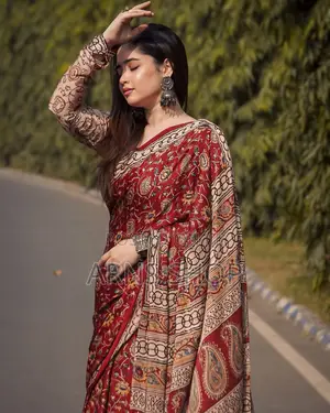 Soft Silk Saree With Blouse Piece